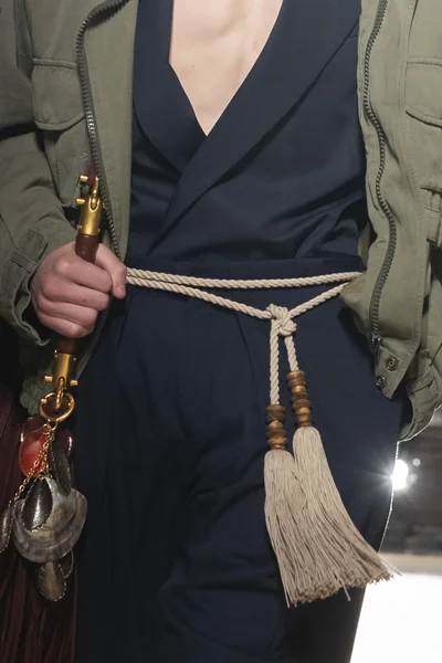 Look 5